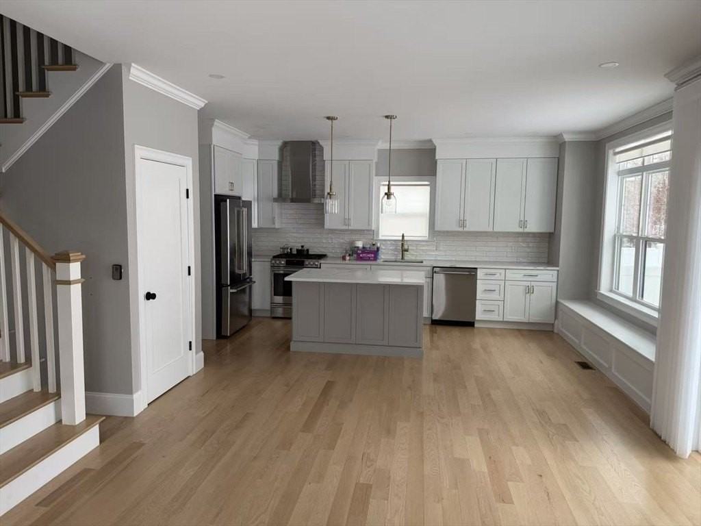 33 Hovey St Unit 33 #33 - Photo 2 of 27