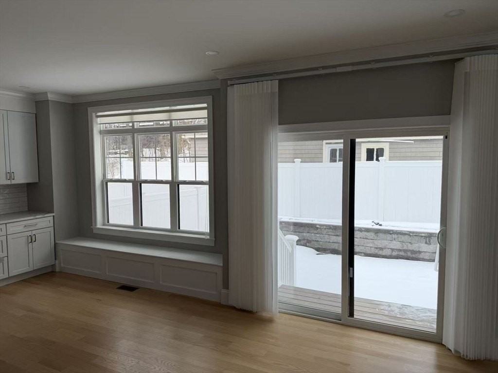 33 Hovey St Unit 33 #33 - Photo 3 of 27