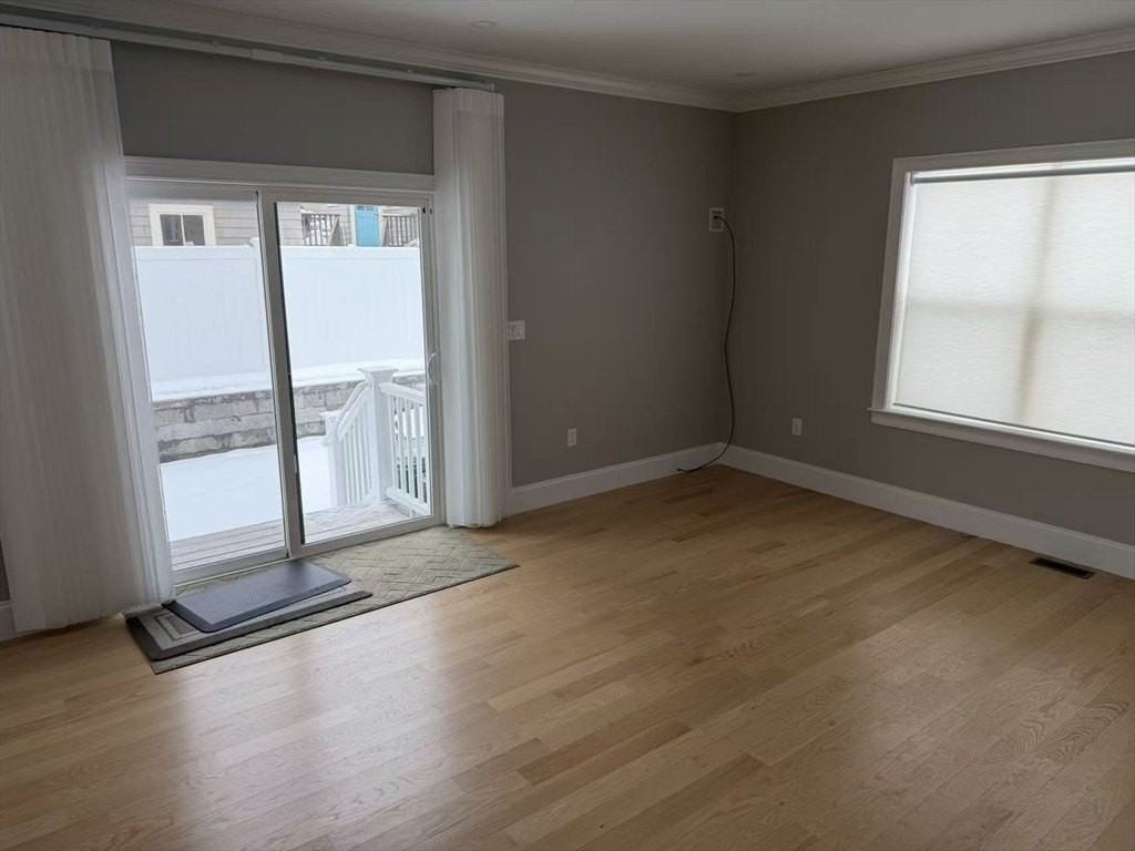 33 Hovey St Unit 33 #33 - Photo 4 of 27