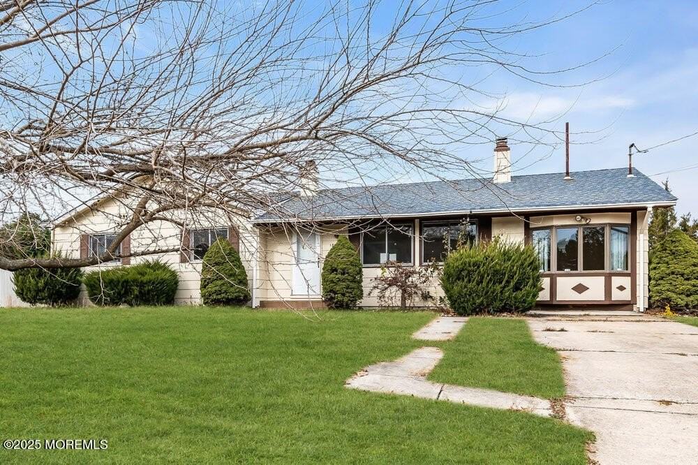 1841 2nd Ave - Photo 2 of 48