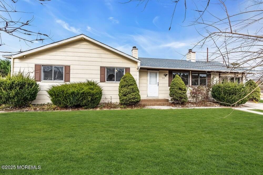 1841 2nd Ave - Photo 6 of 48