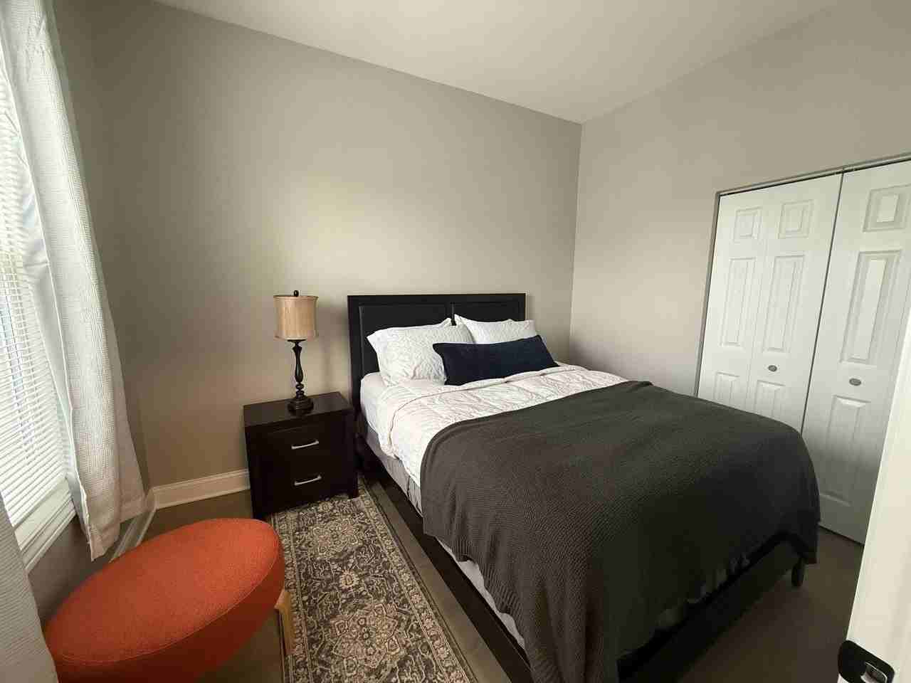 3049 N Avers Ave Apt 2 #2 - Photo 5 of 19