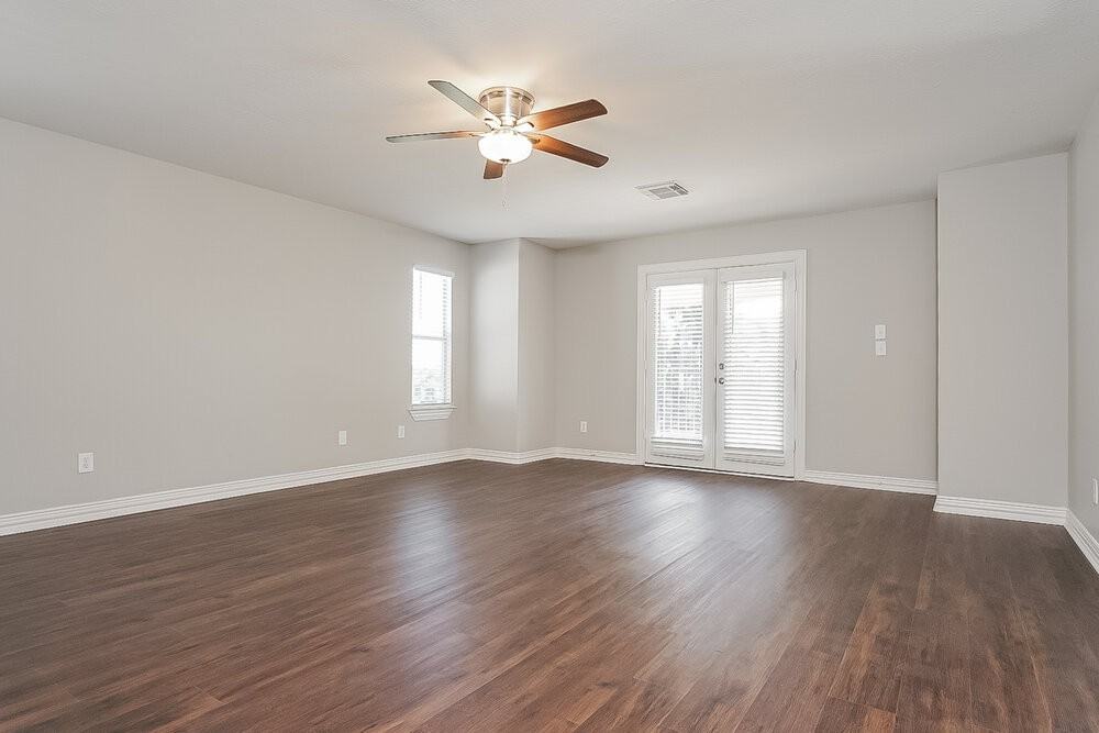 2922 Brahman Dr - Photo 6 of 14