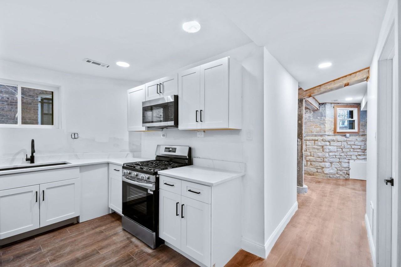 2624 N Albany Ave Unit G - Photo 5 of 11