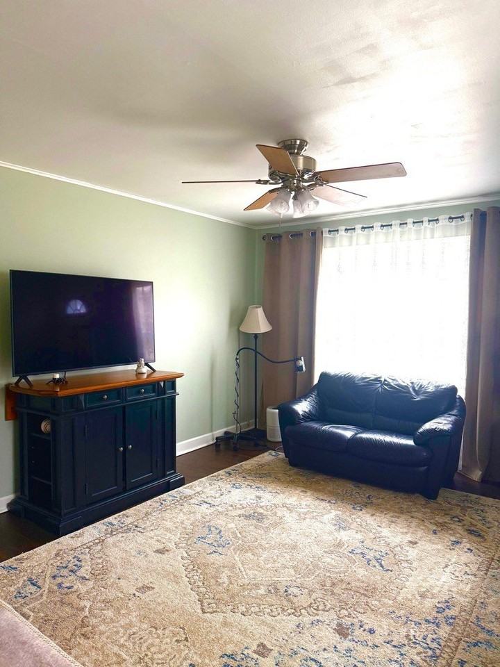 24 Johnathan Rd - Photo 2 of 14