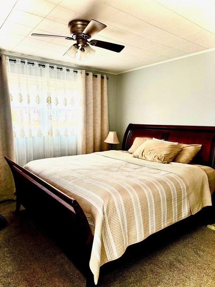 24 Johnathan Rd - Photo 3 of 14