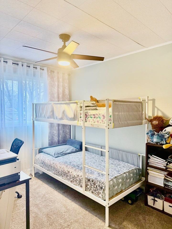 24 Johnathan Rd - Photo 5 of 14