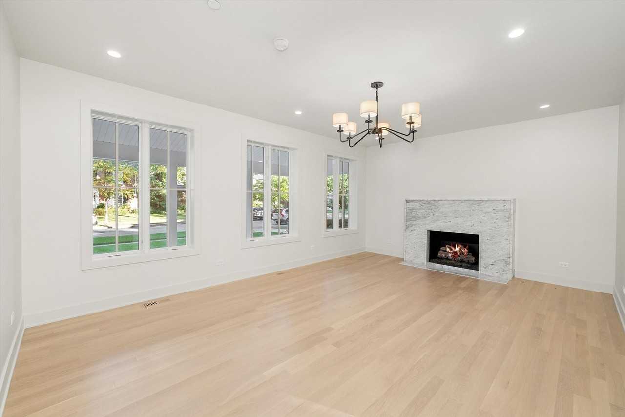 1037 Belleforte Ave - Photo 6 of 50