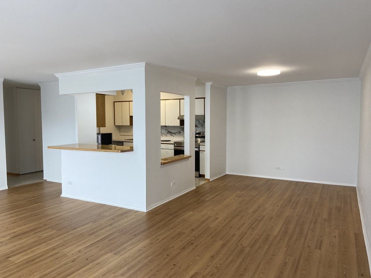 1605 E Central Rd Unit 410b - Photo 3 of 18