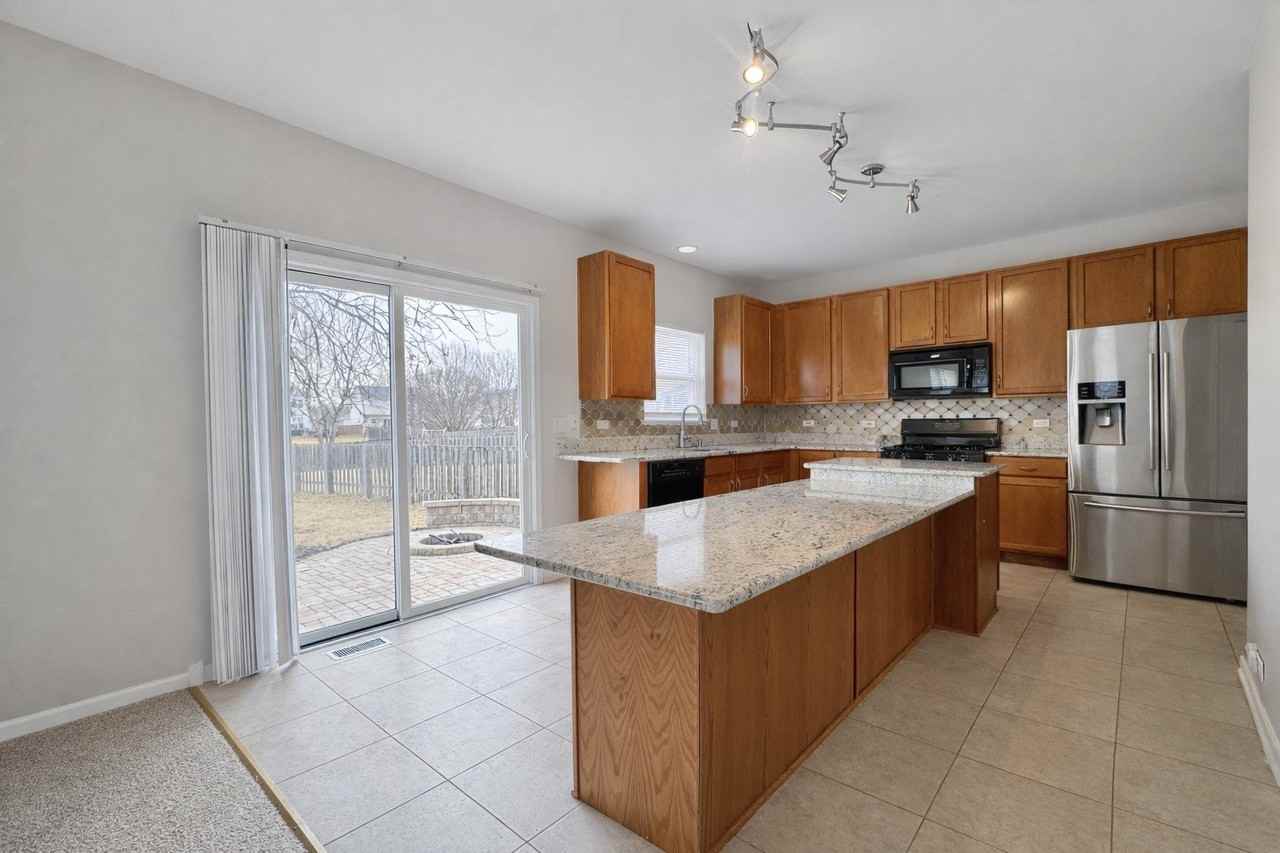 2310 Shiloh Dr - Photo 6 of 26