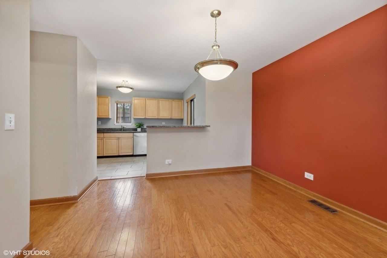 1930 Song Sparrow Ct Unit 1930 - Photo 4 of 22