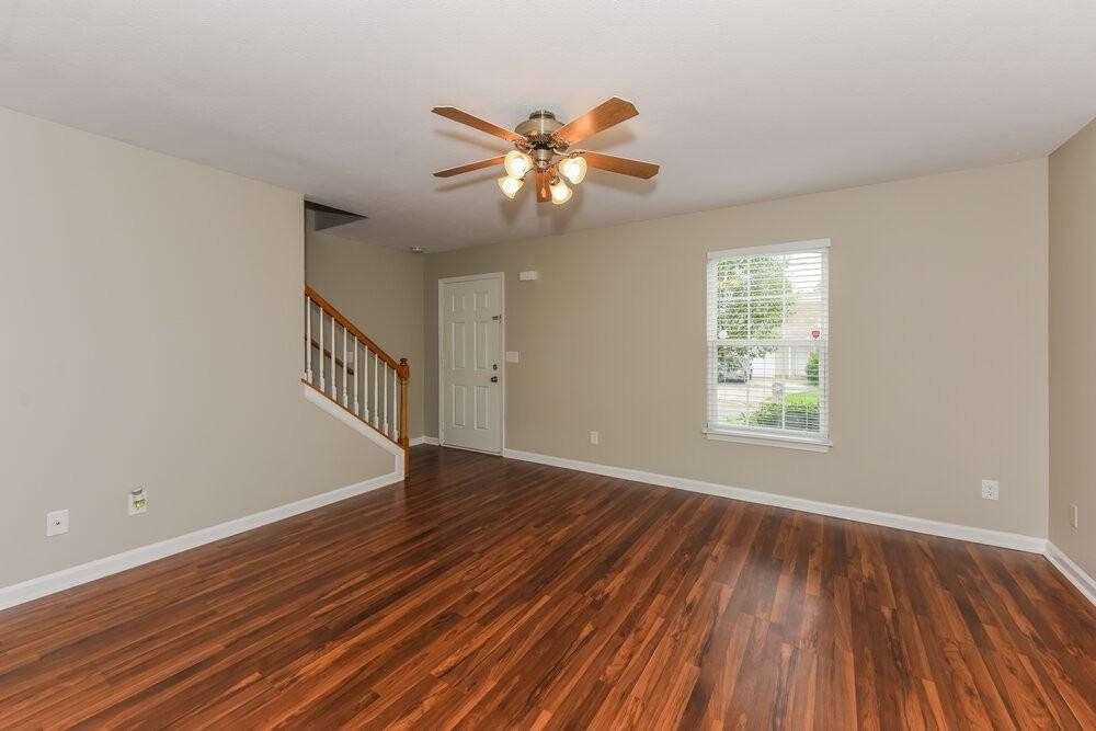 143 Howard Woody Dr - Photo 4 of 17