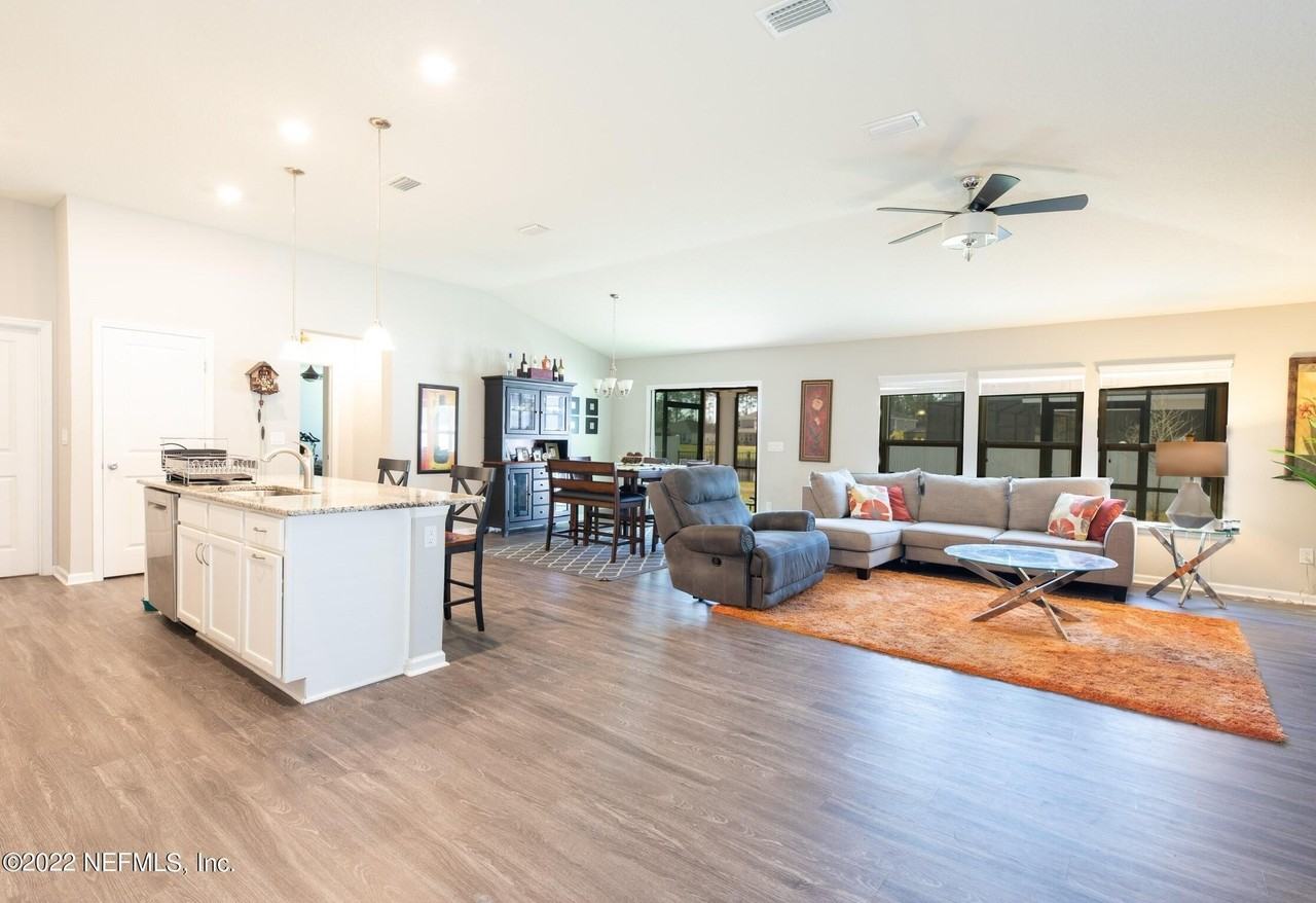 172 Rittburn Ln - Photo 2 of 13