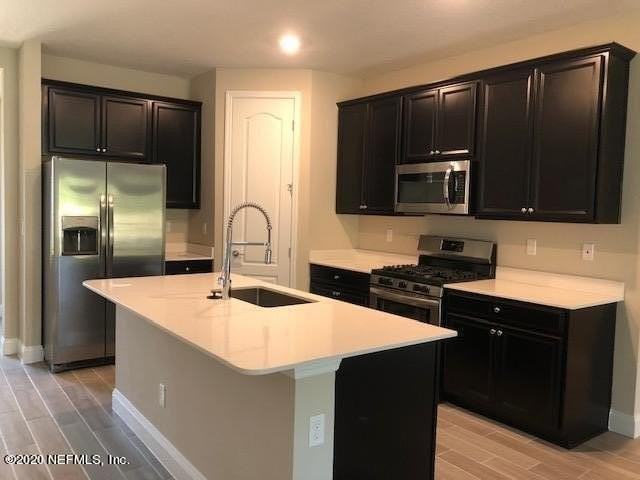 308 Sweet Oak Way - Photo 3 of 30