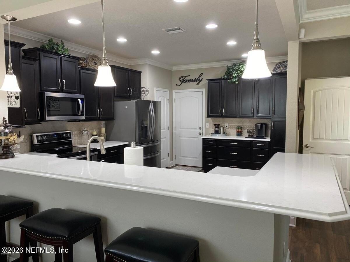 7030 Butterfield Ct - Photo 5 of 29