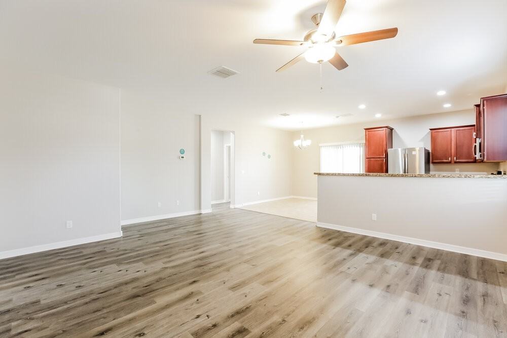 24525 W Gregory Rd - Photo 5 of 16