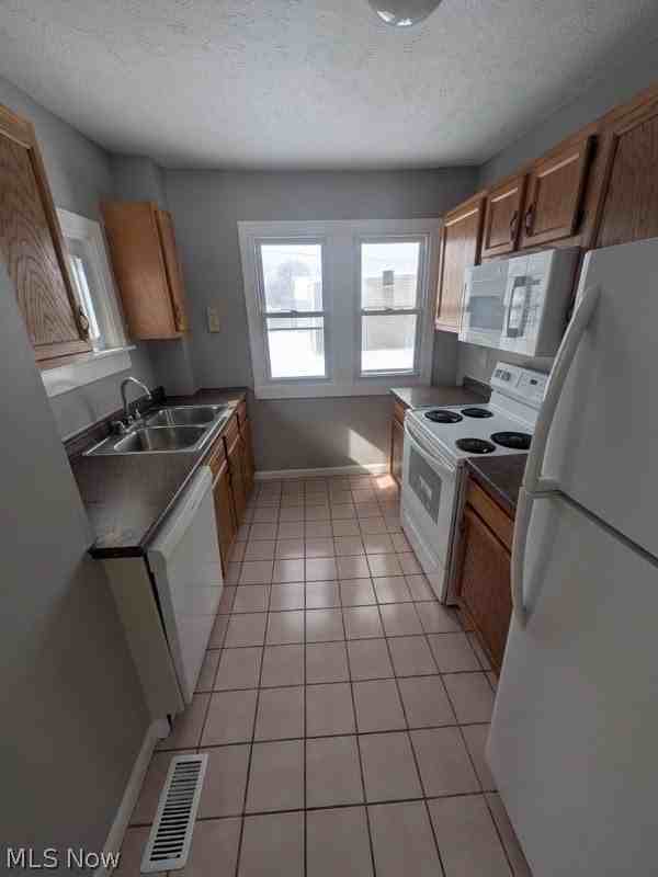 19450 Mccracken Rd - Photo 4 of 17