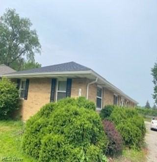 184 Kenwood Ave - Photo 2 of 13