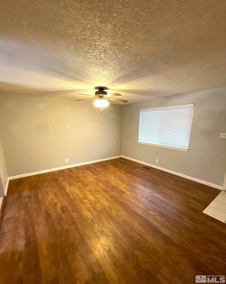 405 Kess Way - Photo 7 of 14