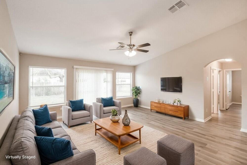 10161 Meadow Pointe Dr - Photo 3 of 19