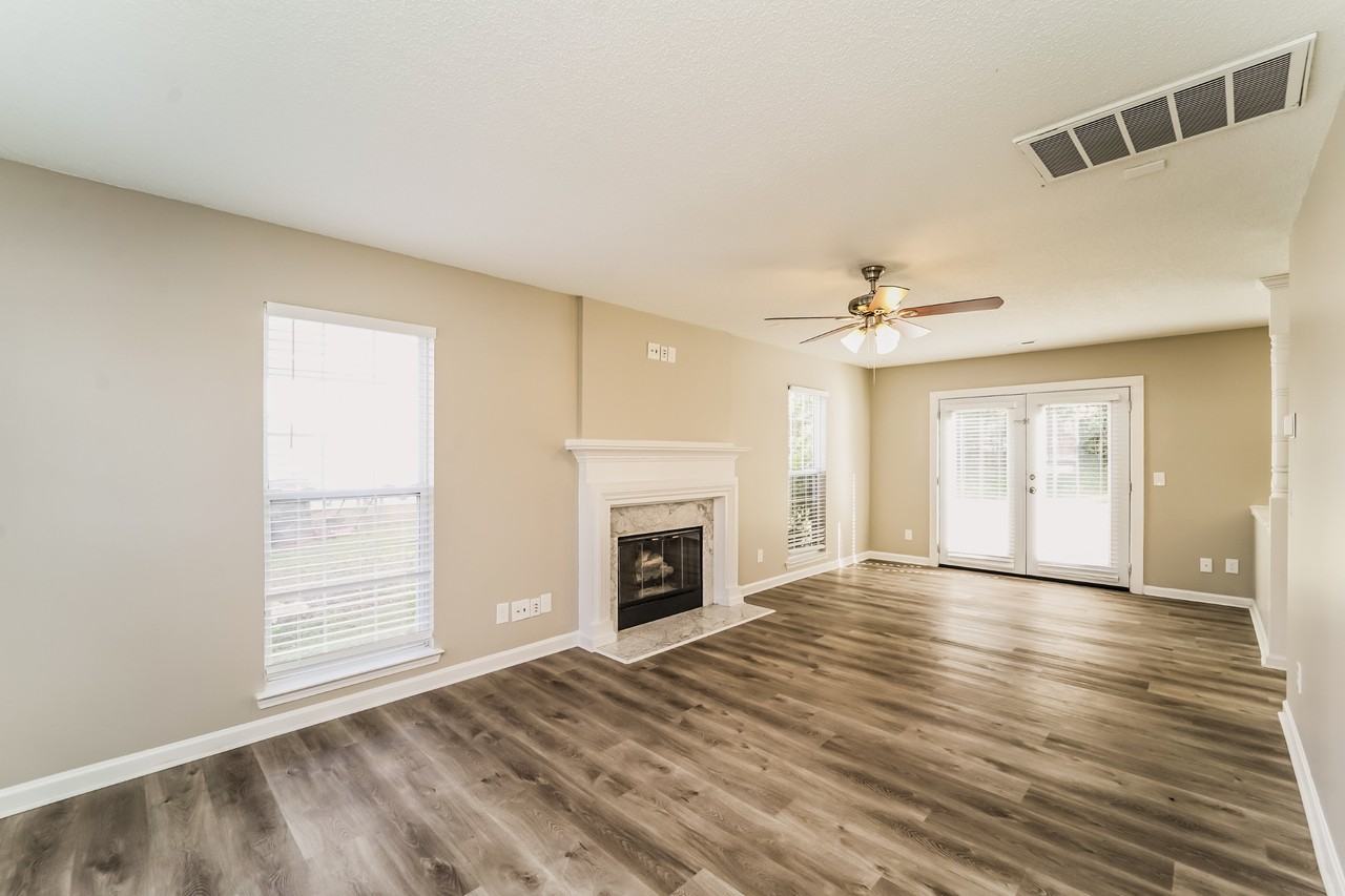 13024 Peacock Ln - Photo 6 of 20