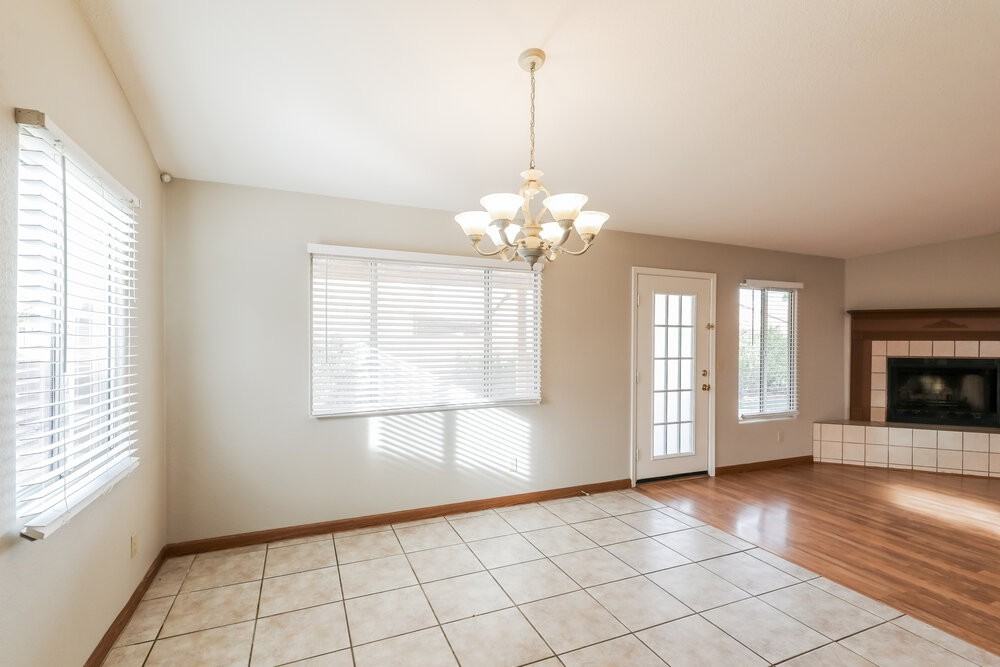 8915 N Veridian Dr - Photo 5 of 16