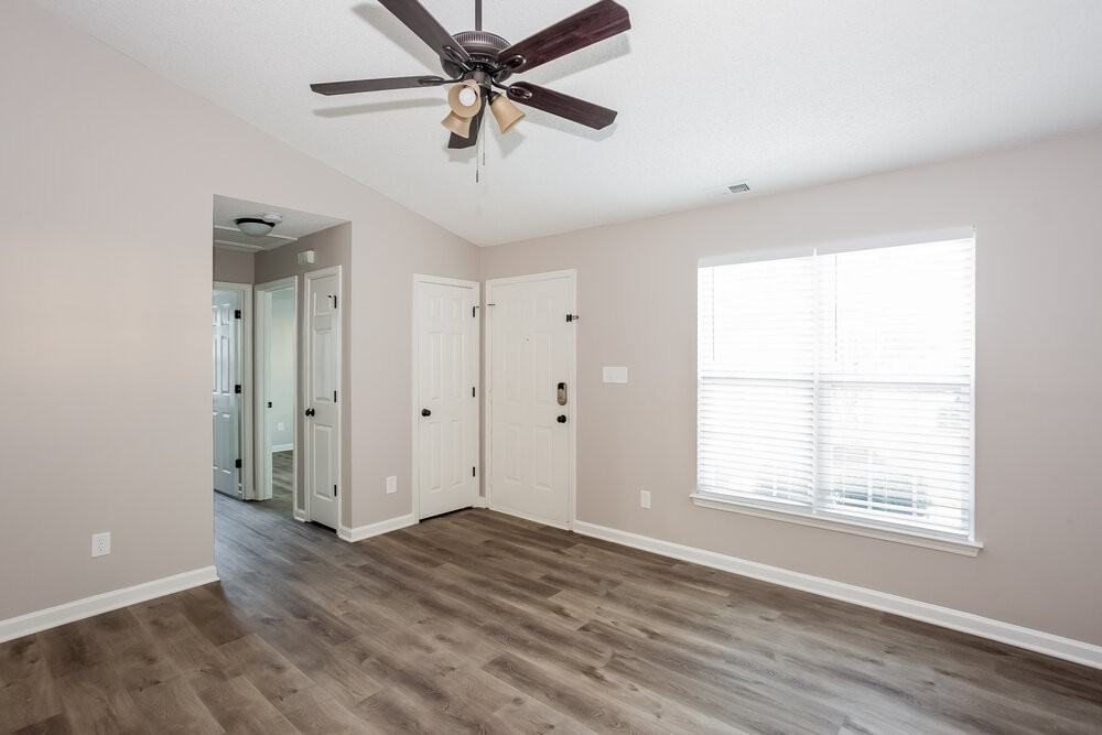 4271 Barley St Sw - Photo 6 of 16