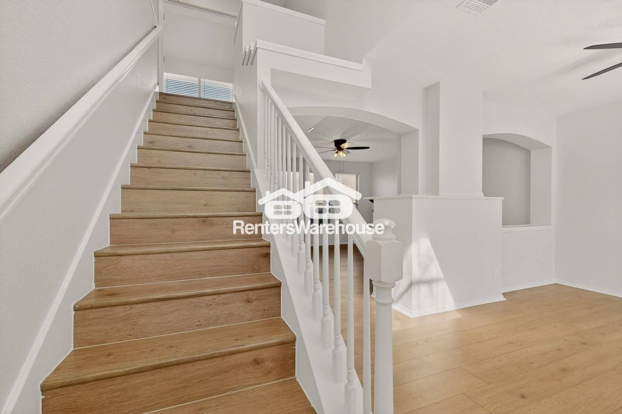 4918 Silverweed Dr - Photo 3 of 42