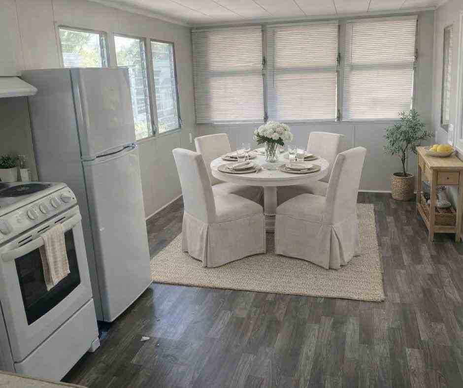 10 Circle Dr #9 - Photo 2 of 11