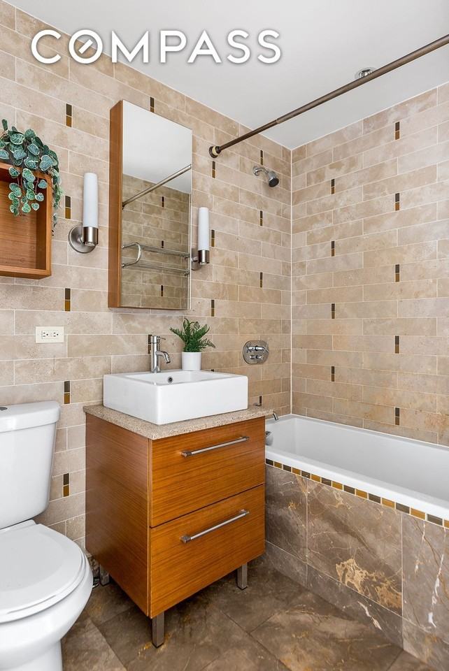 500 4th Ave #2K - Photo 6 of 12