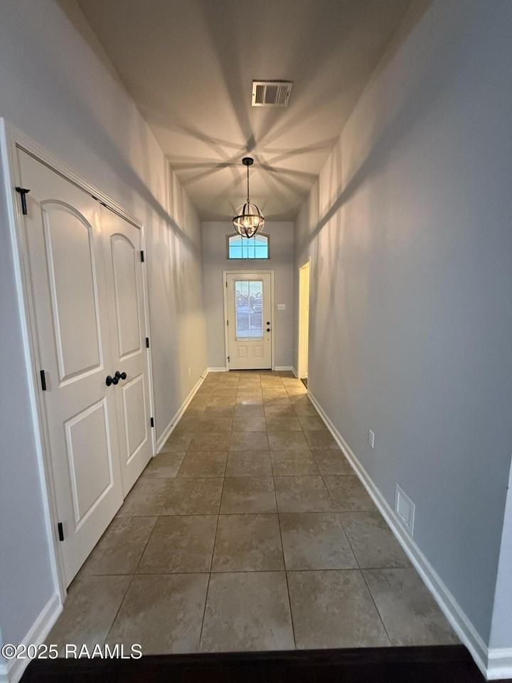 309 Sun Ridge St - Photo 2 of 39