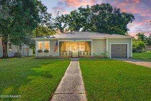 107 Acadian Dr - Photo 1 of 1