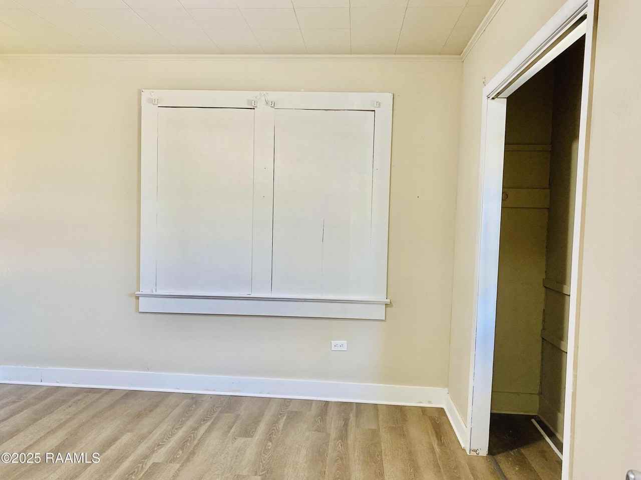 309 Armentor St - Photo 6 of 7