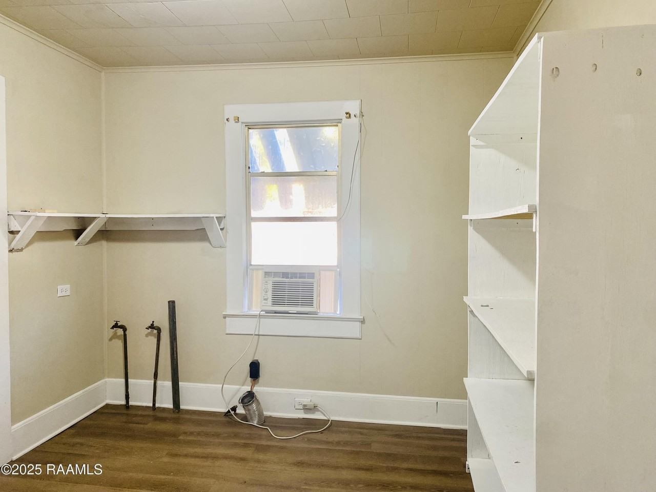 309 Armentor St - Photo 7 of 7