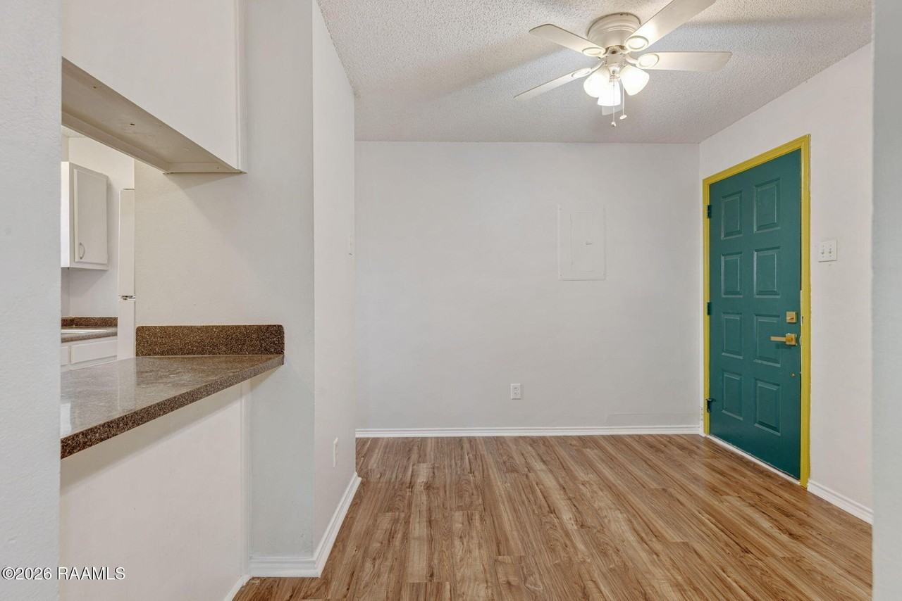 1318 Lee Ave Apt B6 #B6 - Photo 6 of 16