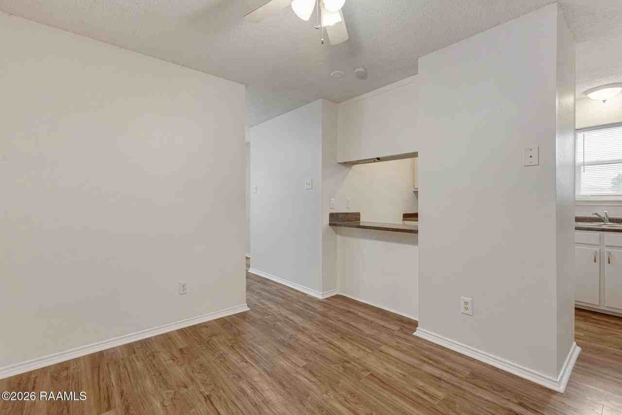 1318 Lee Ave Apt B6 #B6 - Photo 7 of 16