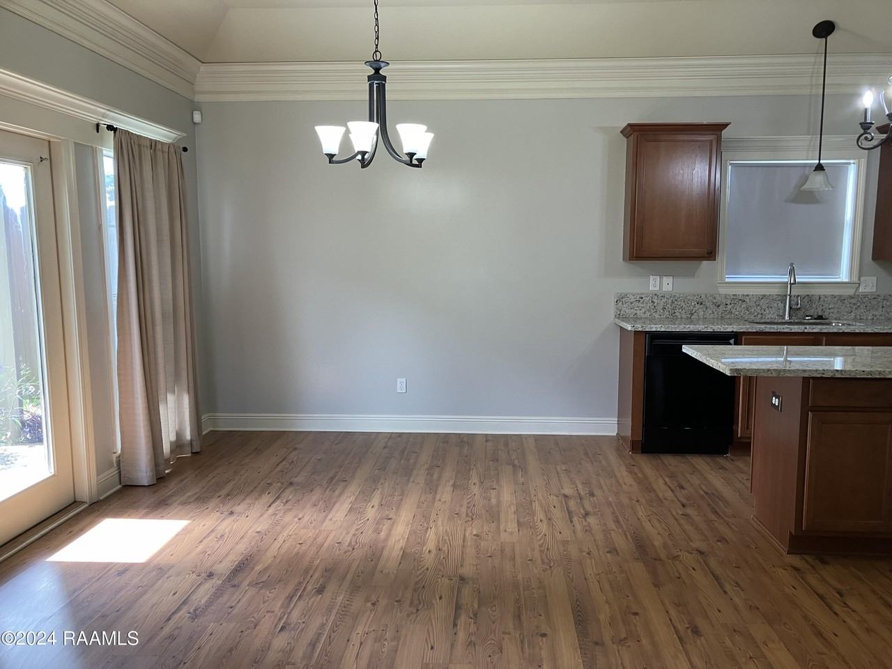 100 Bizkit Dr - Photo 3 of 14