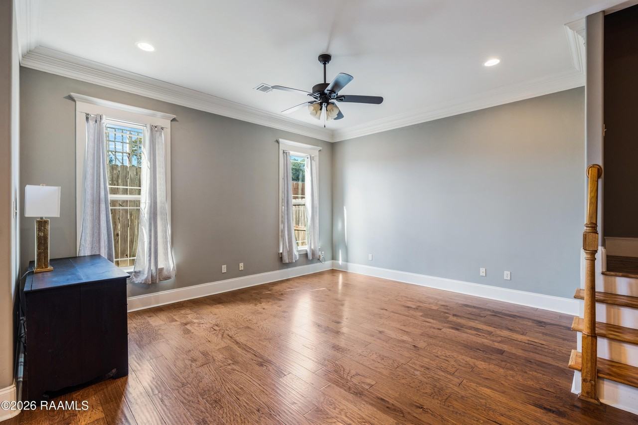 103 Crystal Bay Ct - Photo 6 of 22