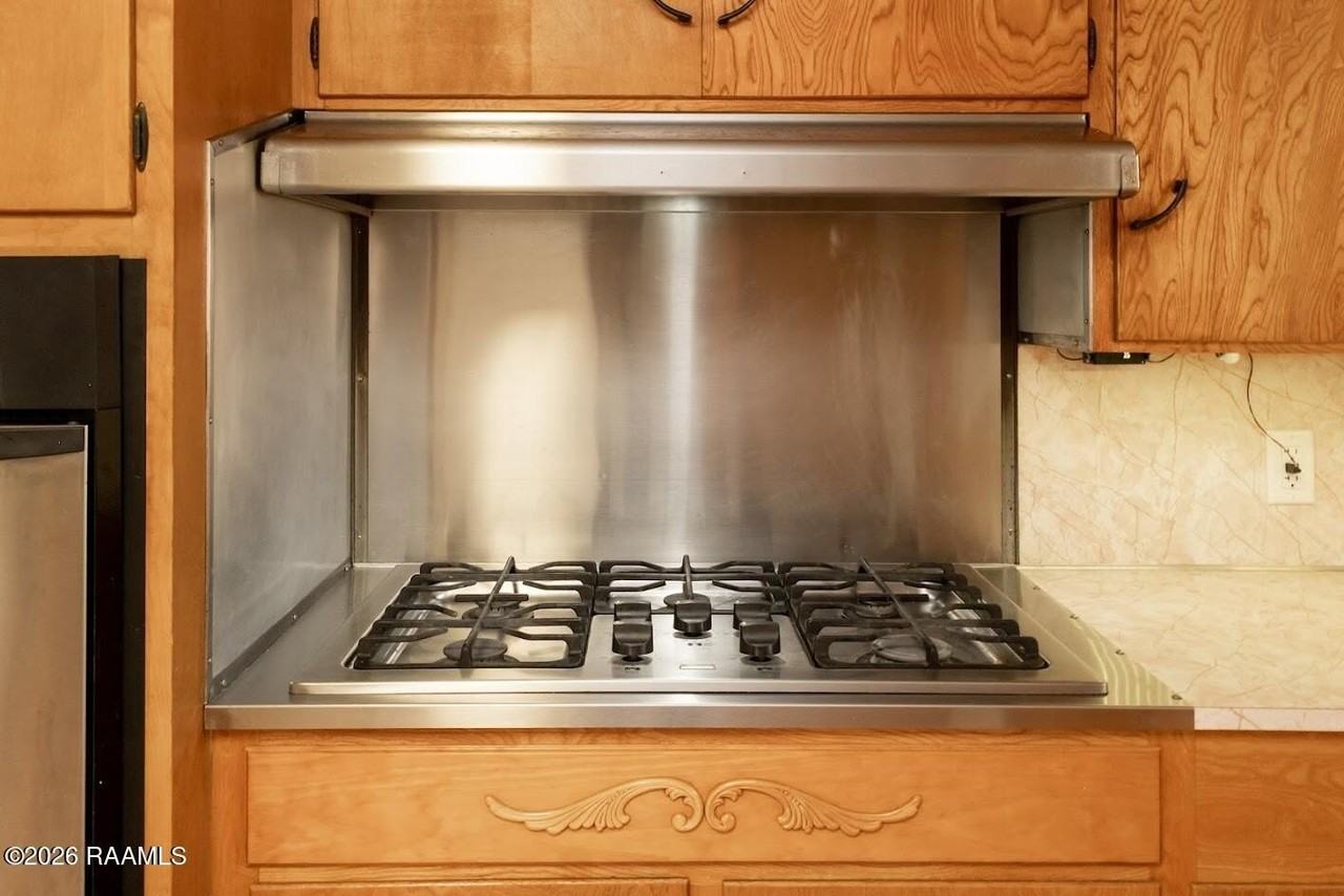 118 S Demanade Blvd - Photo 5 of 15