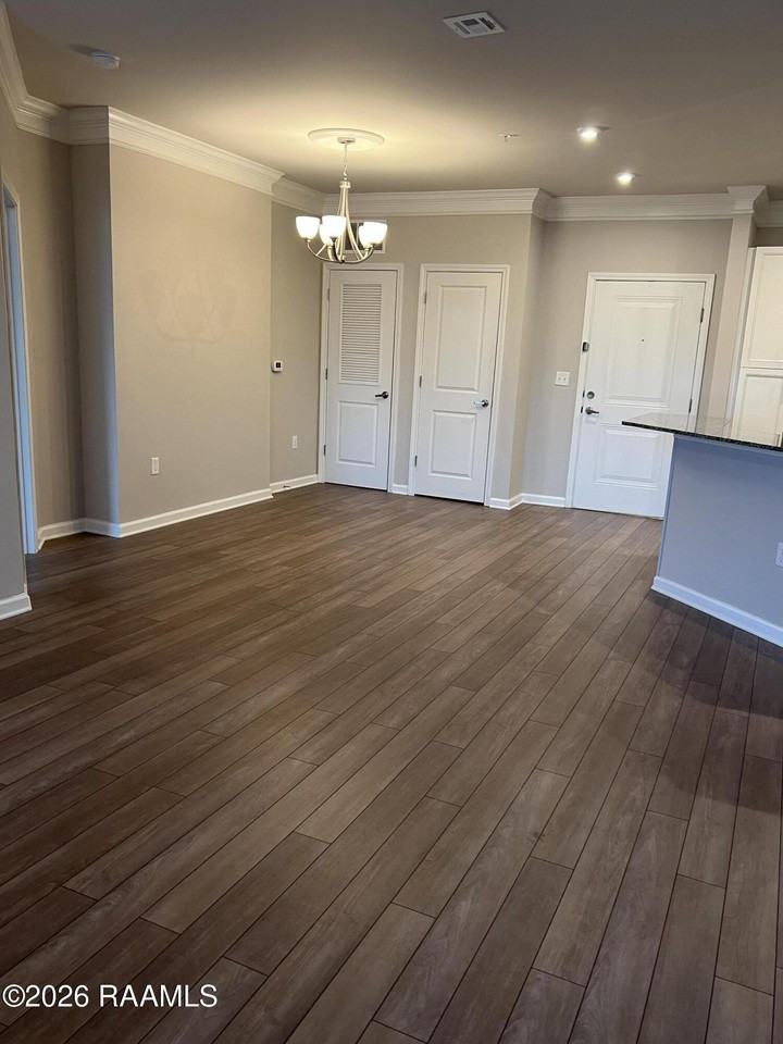 1521 Camellia Blvd Apt 2204 #2204 - Photo 4 of 26