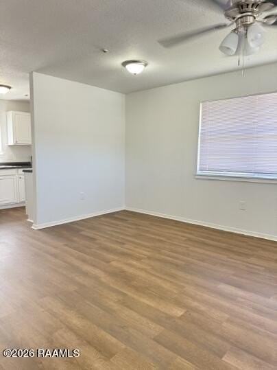 501 Darby Ln Apt 247 #247 - Photo 3 of 6