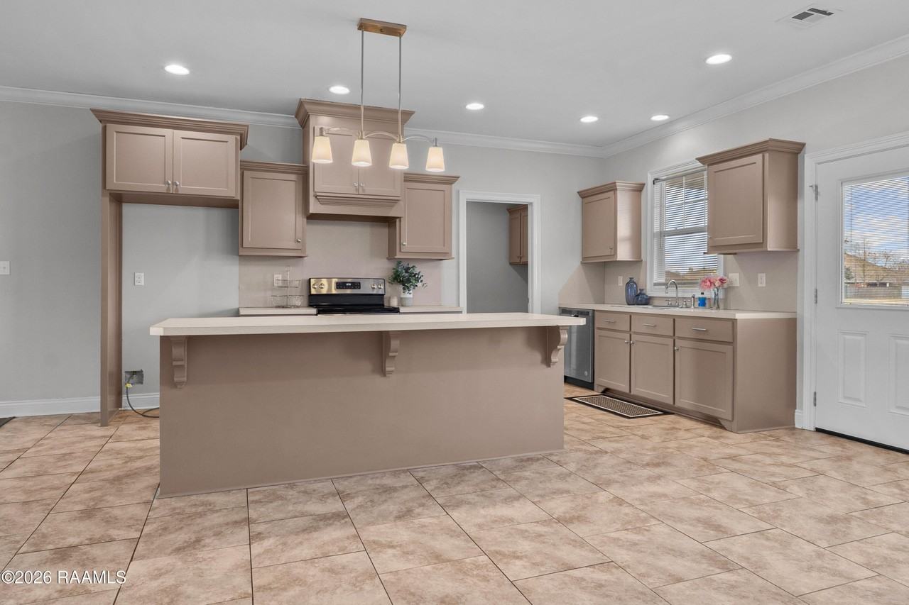 1007 Lillian Michel Dr - Photo 6 of 21