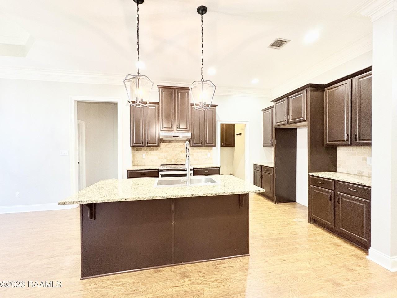 103 Gunter Grass Ct - Photo 5 of 25