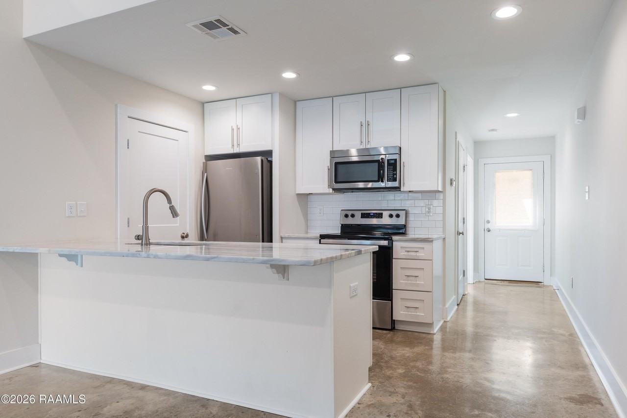 111 Oak Plains Aly - Photo 7 of 15