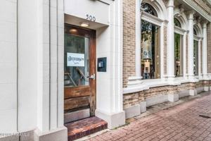 featured image of 500 Jefferson St Apt 4 #4