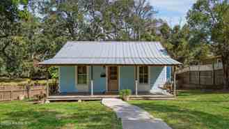 421 E Main St - Photo 1 of 1