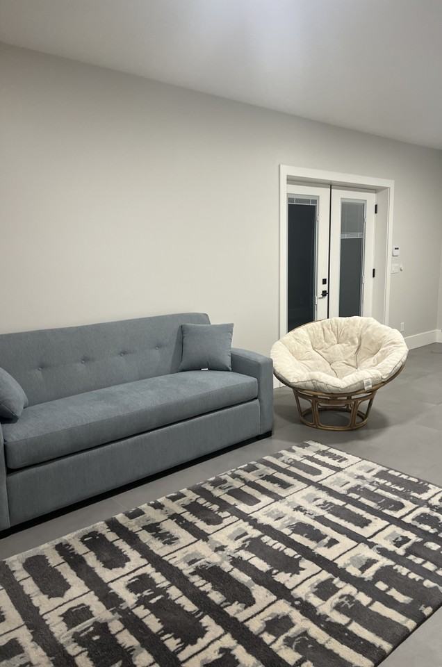 5180 Empire Drive - Photo 3 of 8