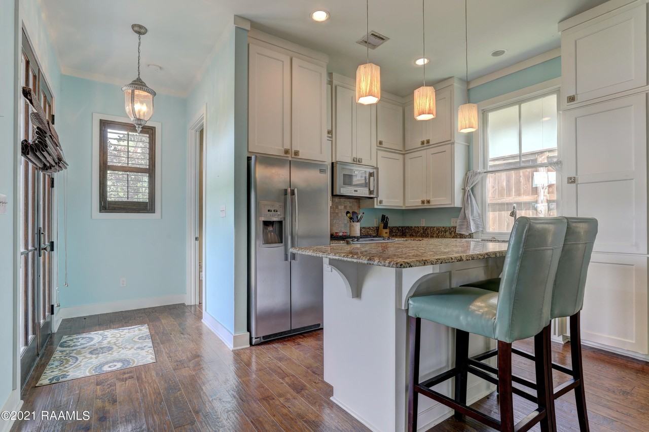 108 Beaulac Ln - Photo 5 of 24