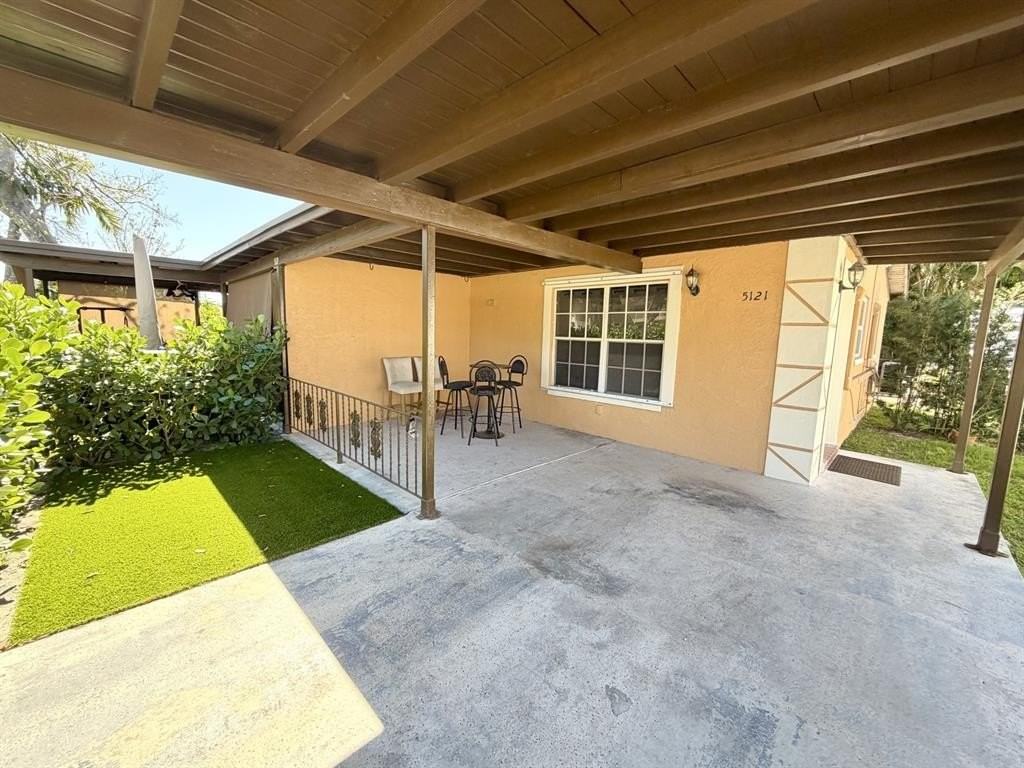 5121 Sw 40th Ave - Photo 4 of 15