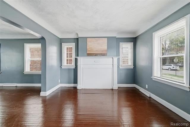 5767 Berkshire St - Photo 6 of 20